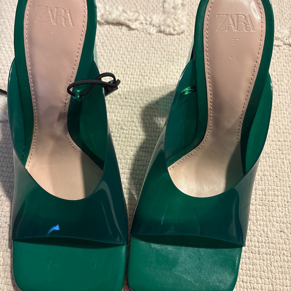 NWOT Zara Vinyl & Methacrylate Open Toed Heels - Picture 6 of 6